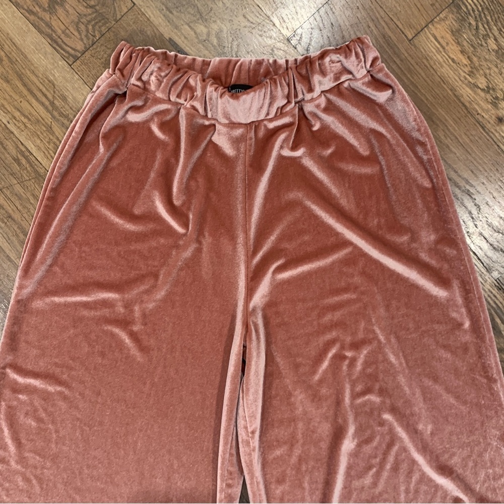 PrettyLittleThing Pink Velour Wide Leg Pants Size 4 - Picture 4 of 8